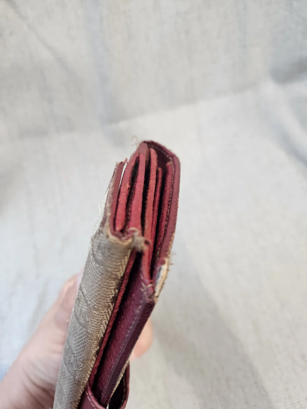 AUTHENTIC Gucci Wallet - Picture 12 of 14